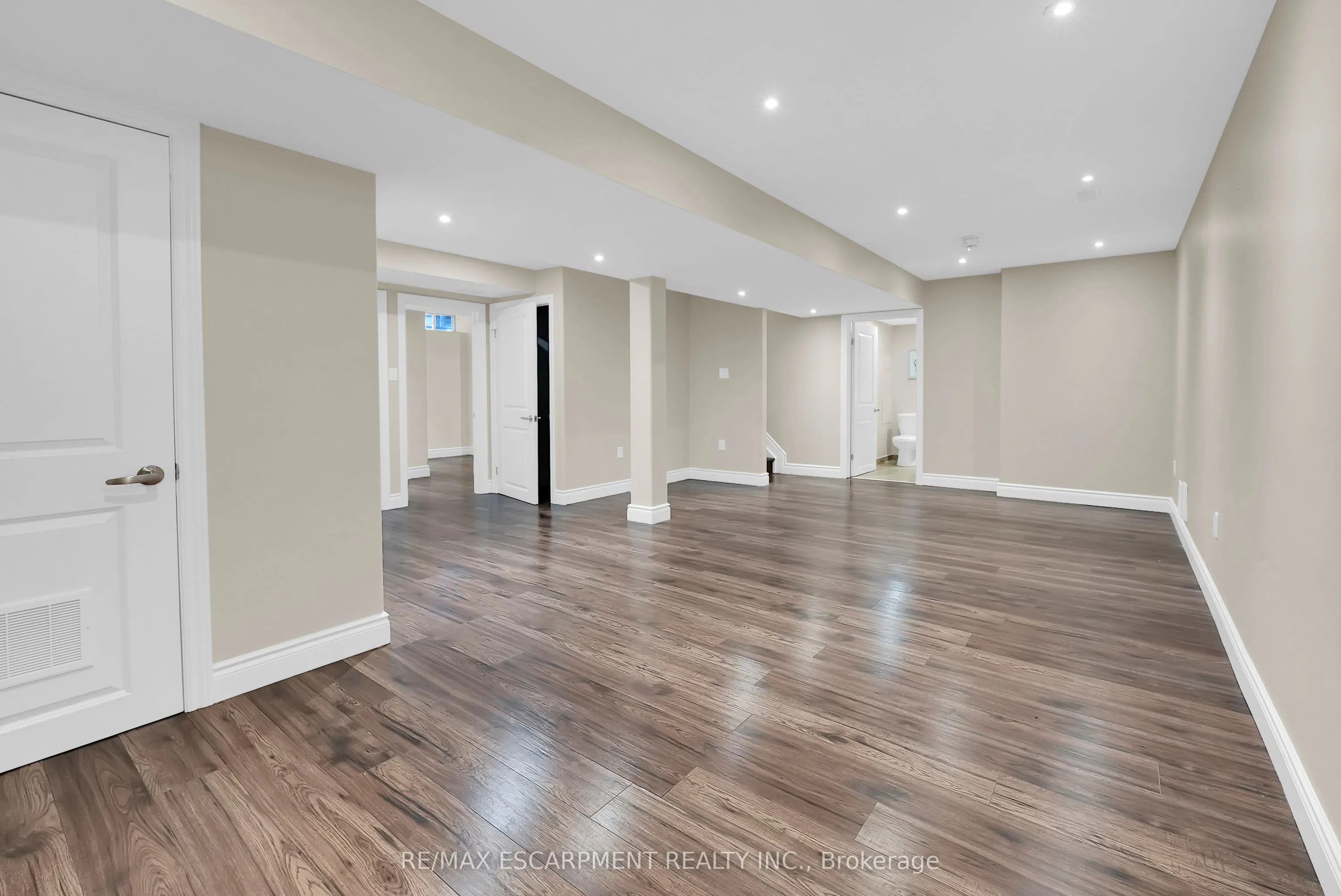 4896 Allan Court