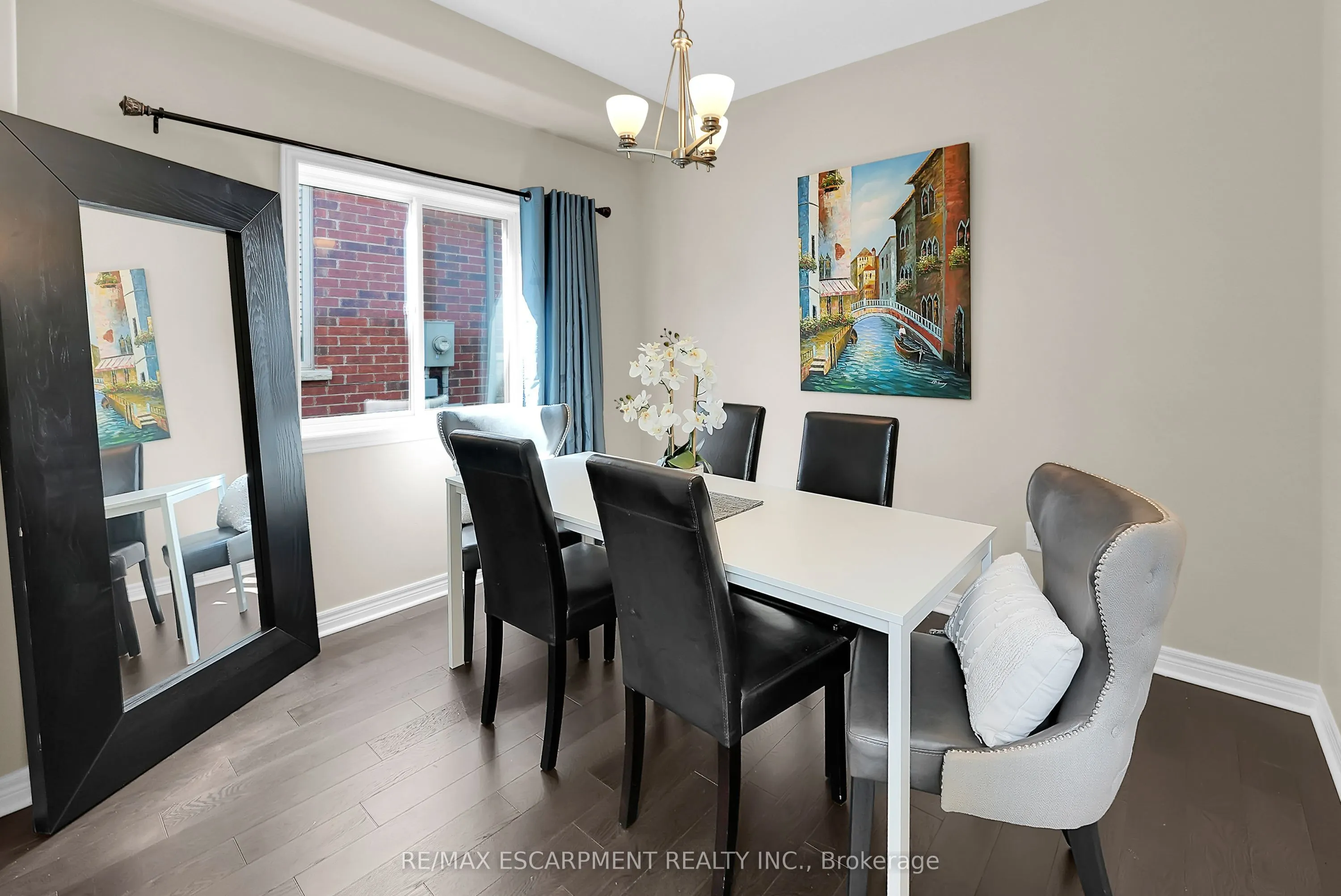 4896 Allan Court