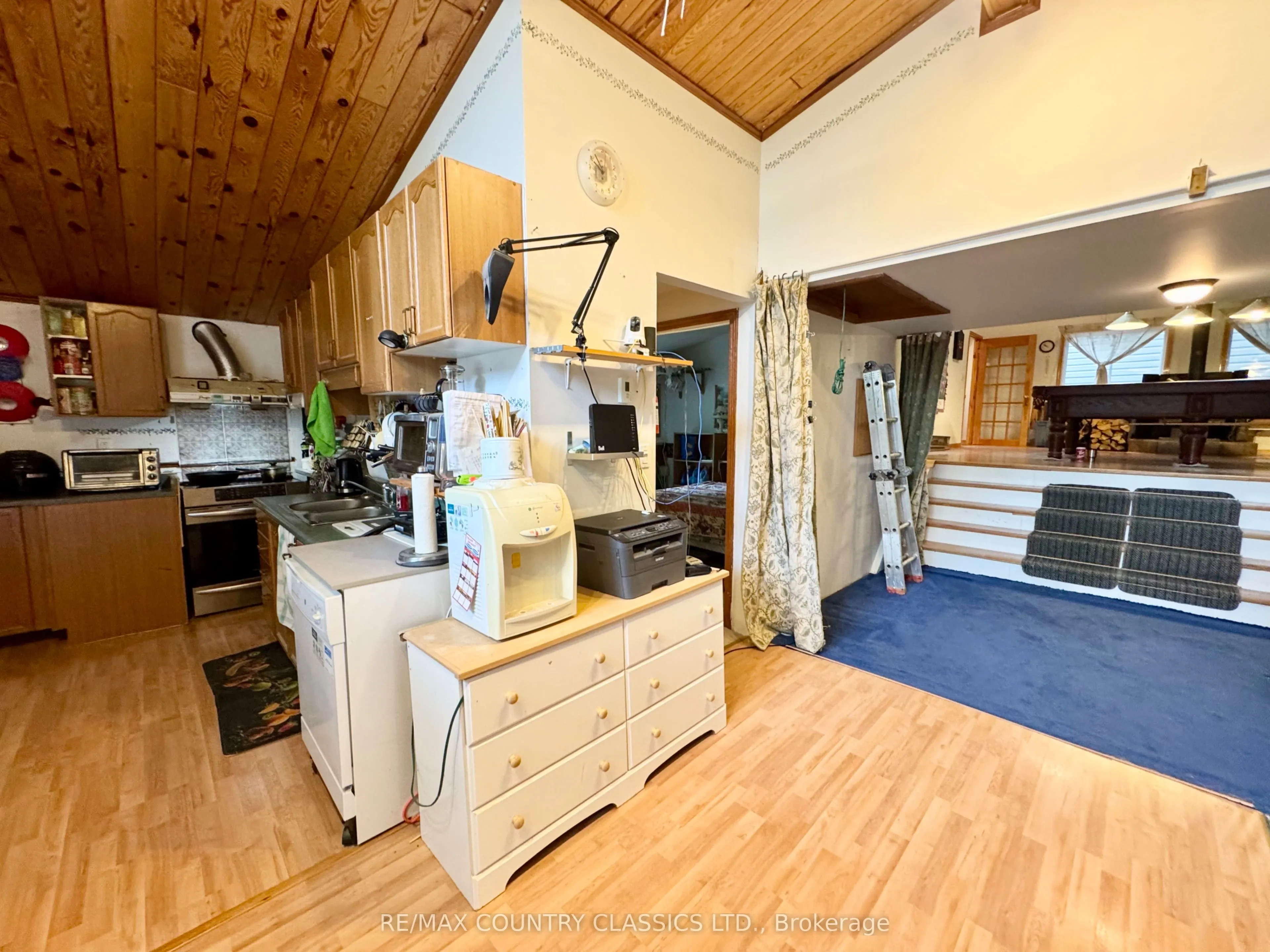 256 Elgin Road