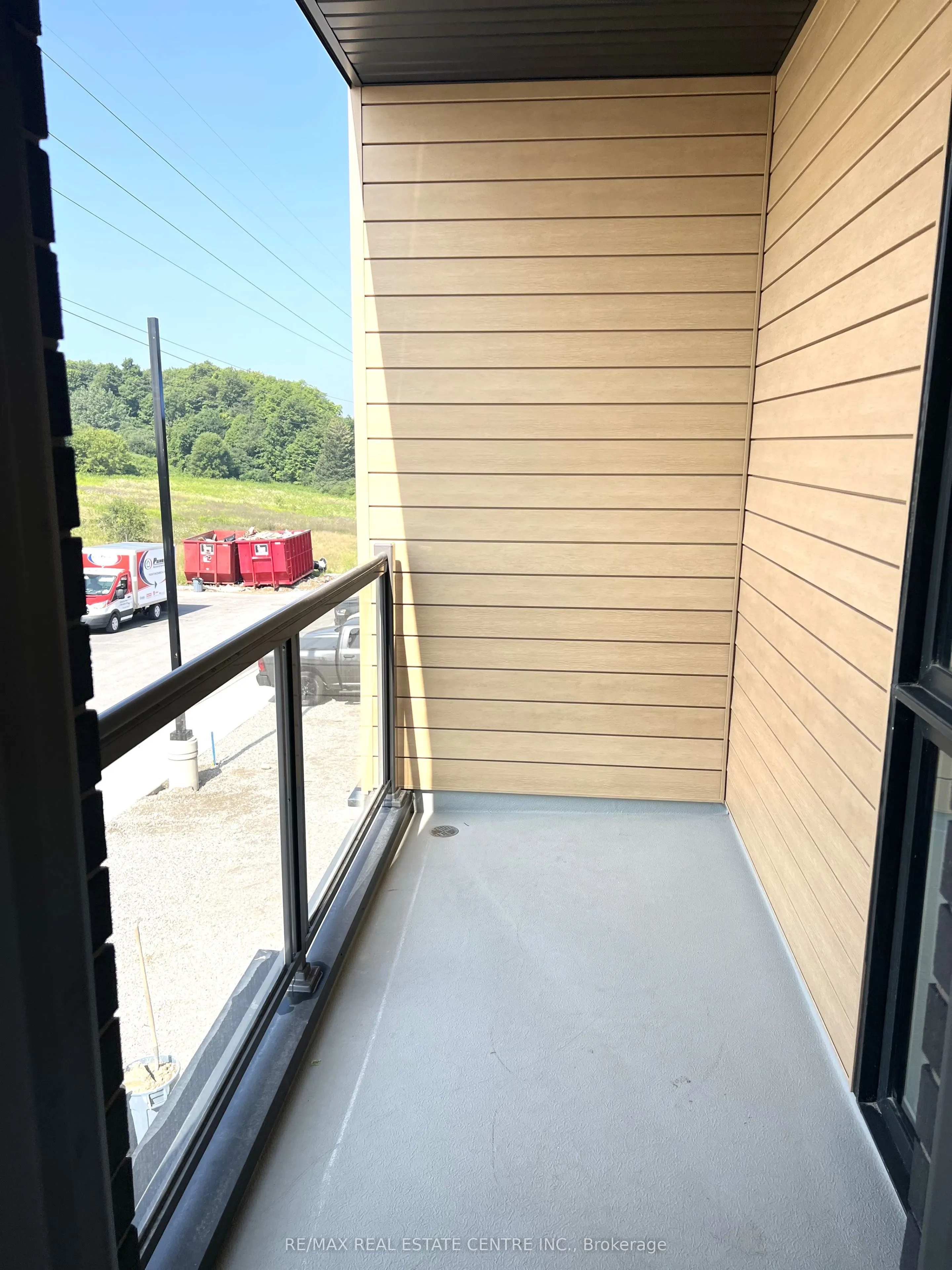 261 Woodbine Avenue, #F001