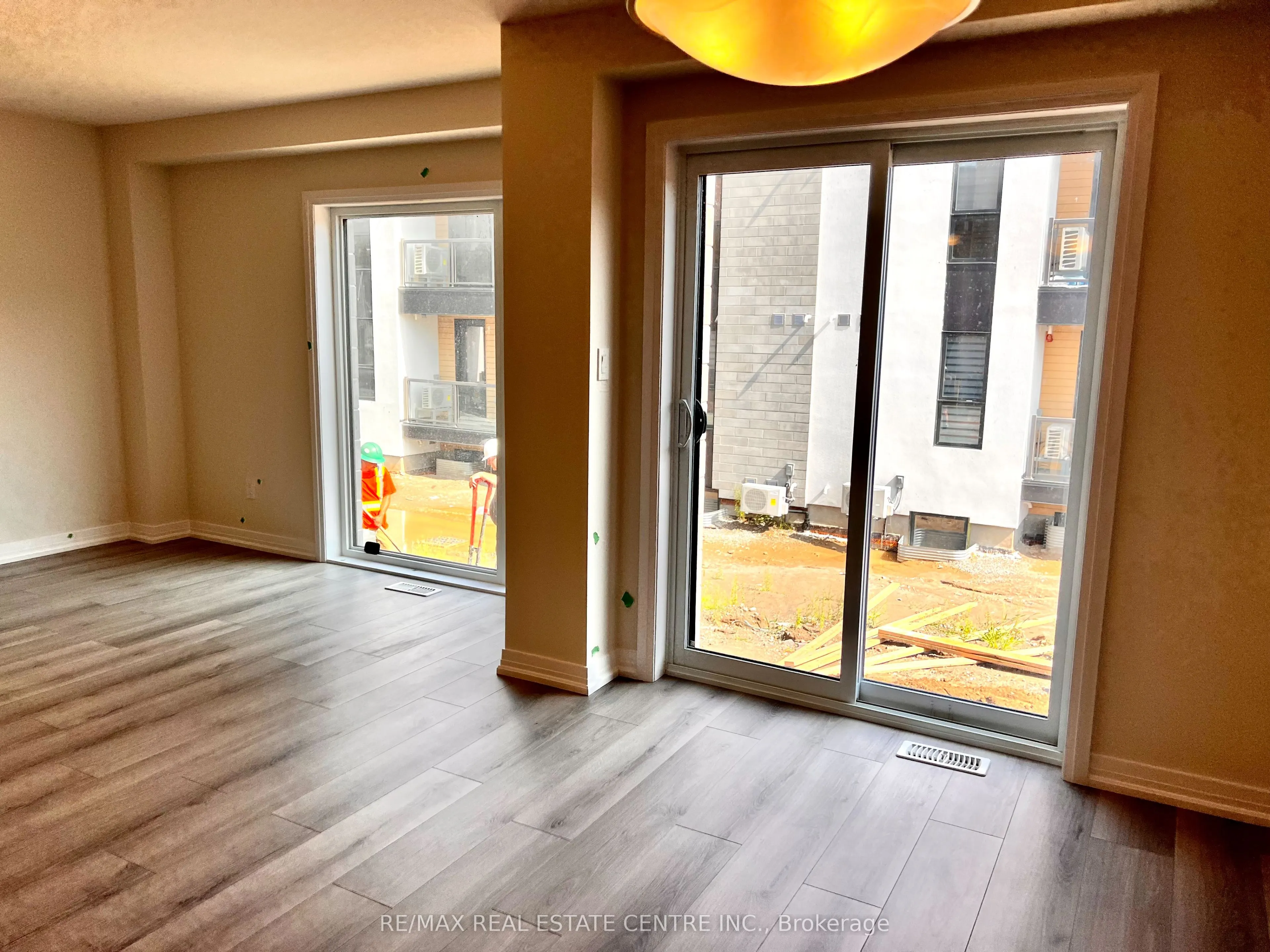 261 Woodbine Avenue, #F001