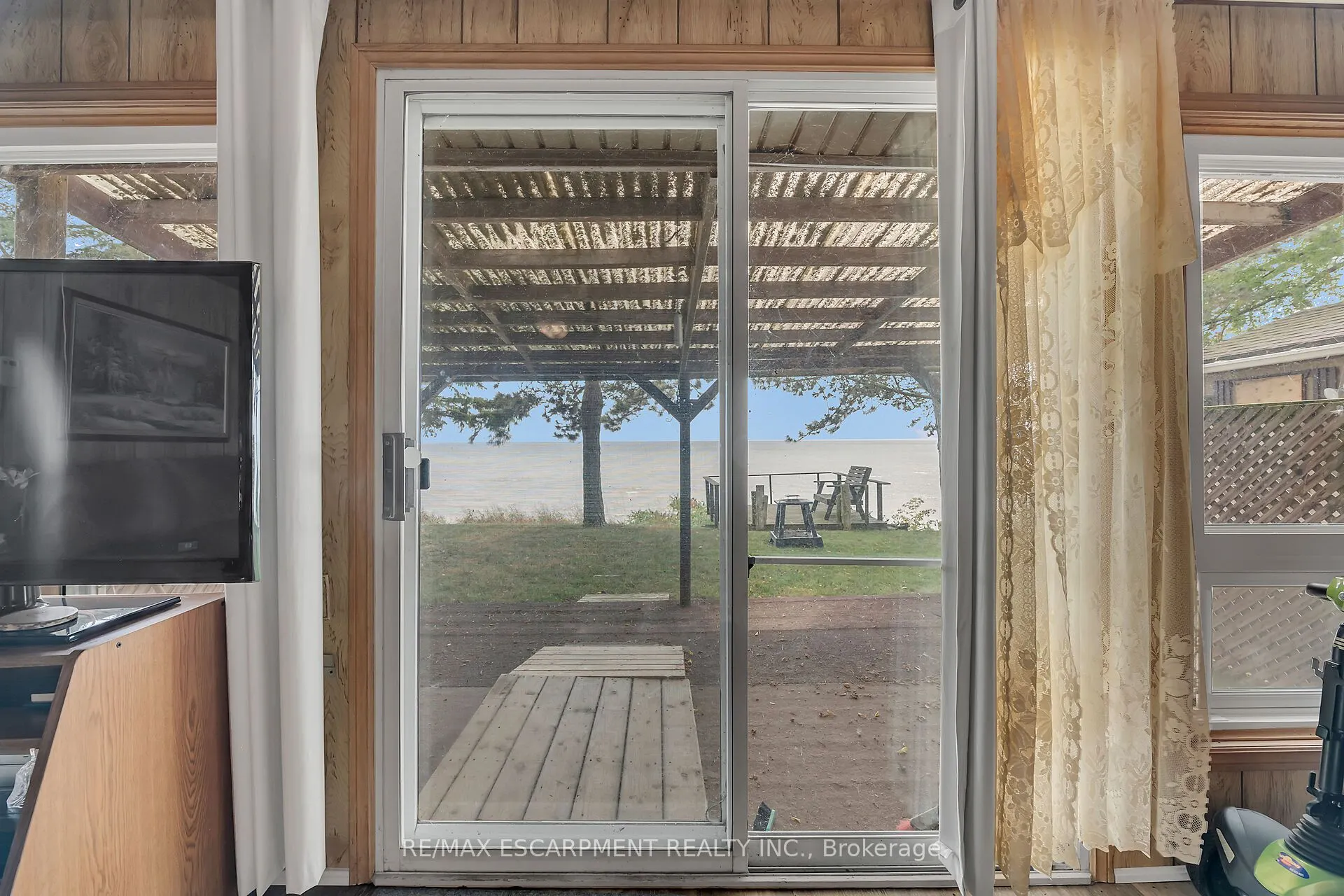 966 South Coast Drive
