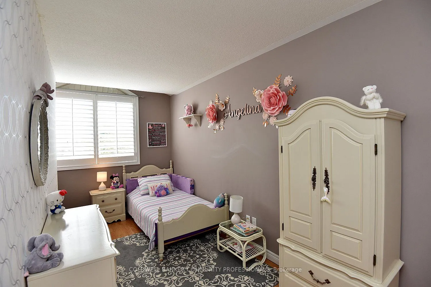 210 Claudette Gate