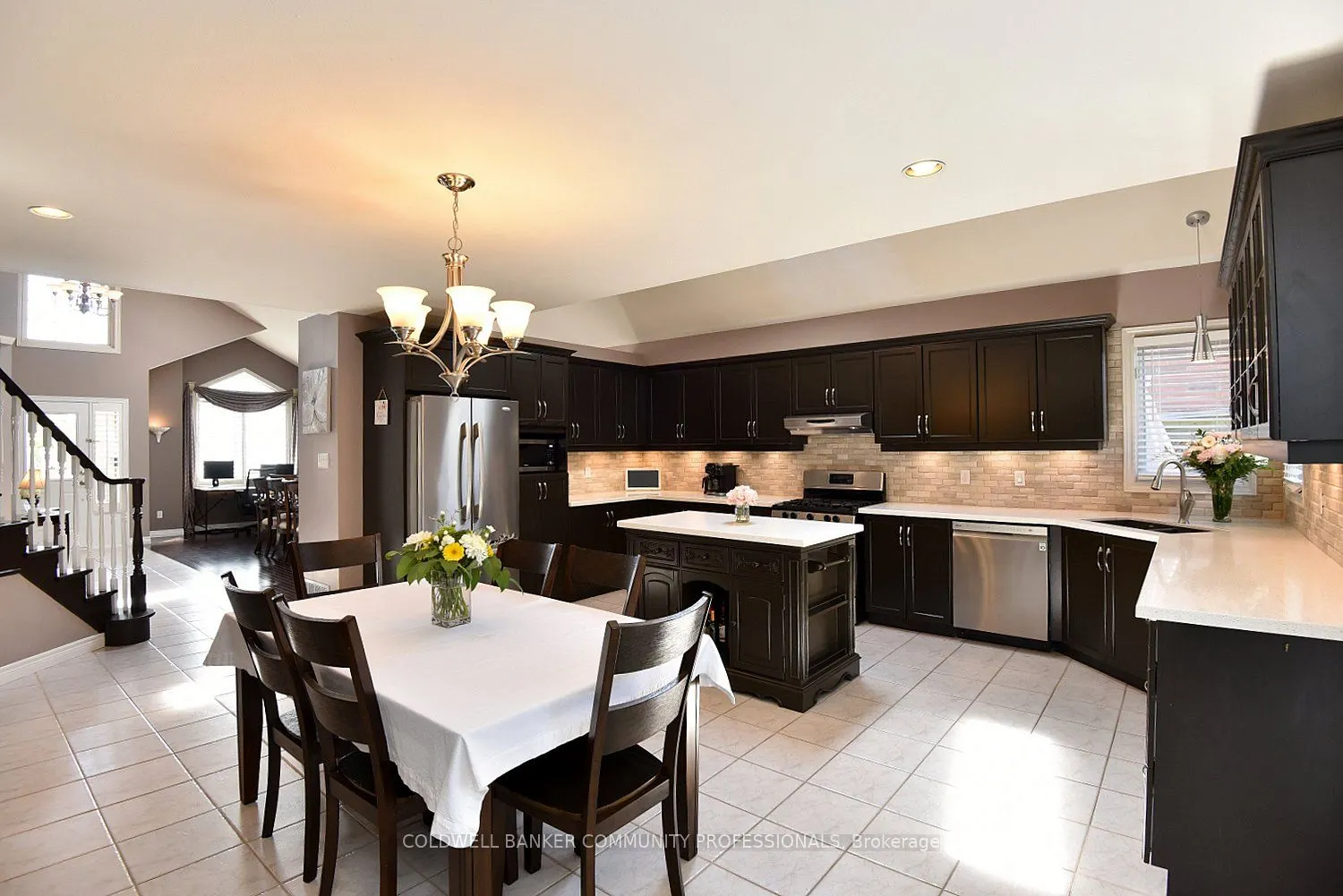 210 Claudette Gate