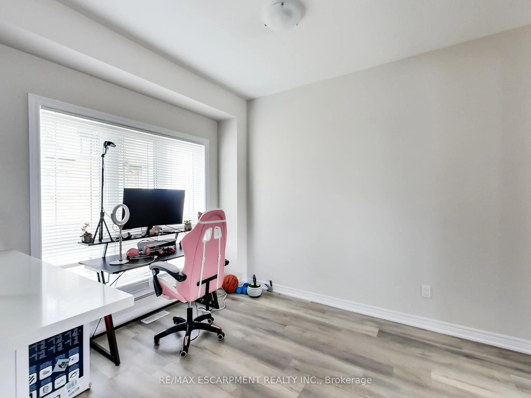 19 PICARDY Drive, #23