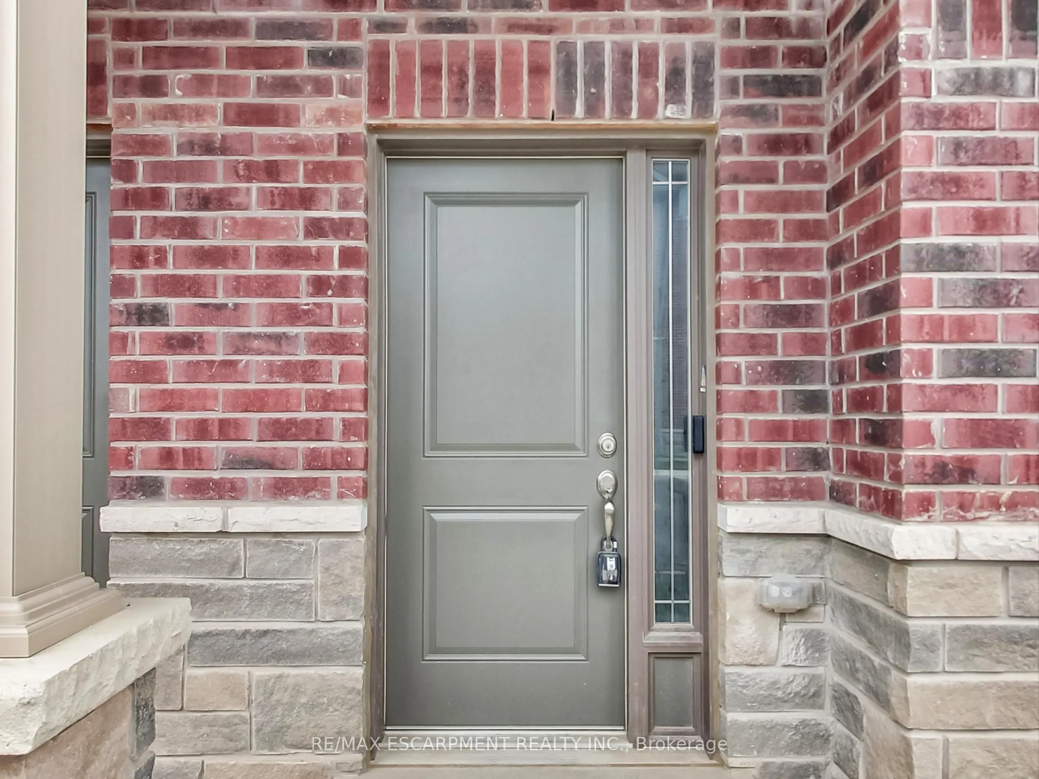 19 PICARDY Drive, #23