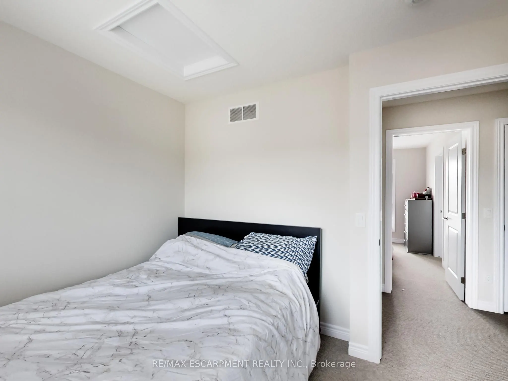 19 PICARDY Drive, #23