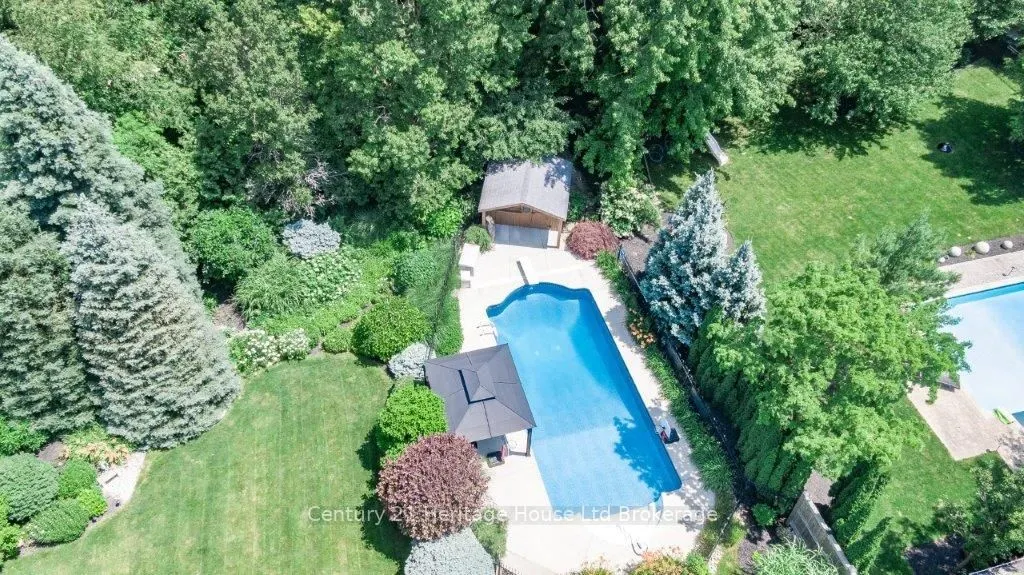 596 Lakeview Drive