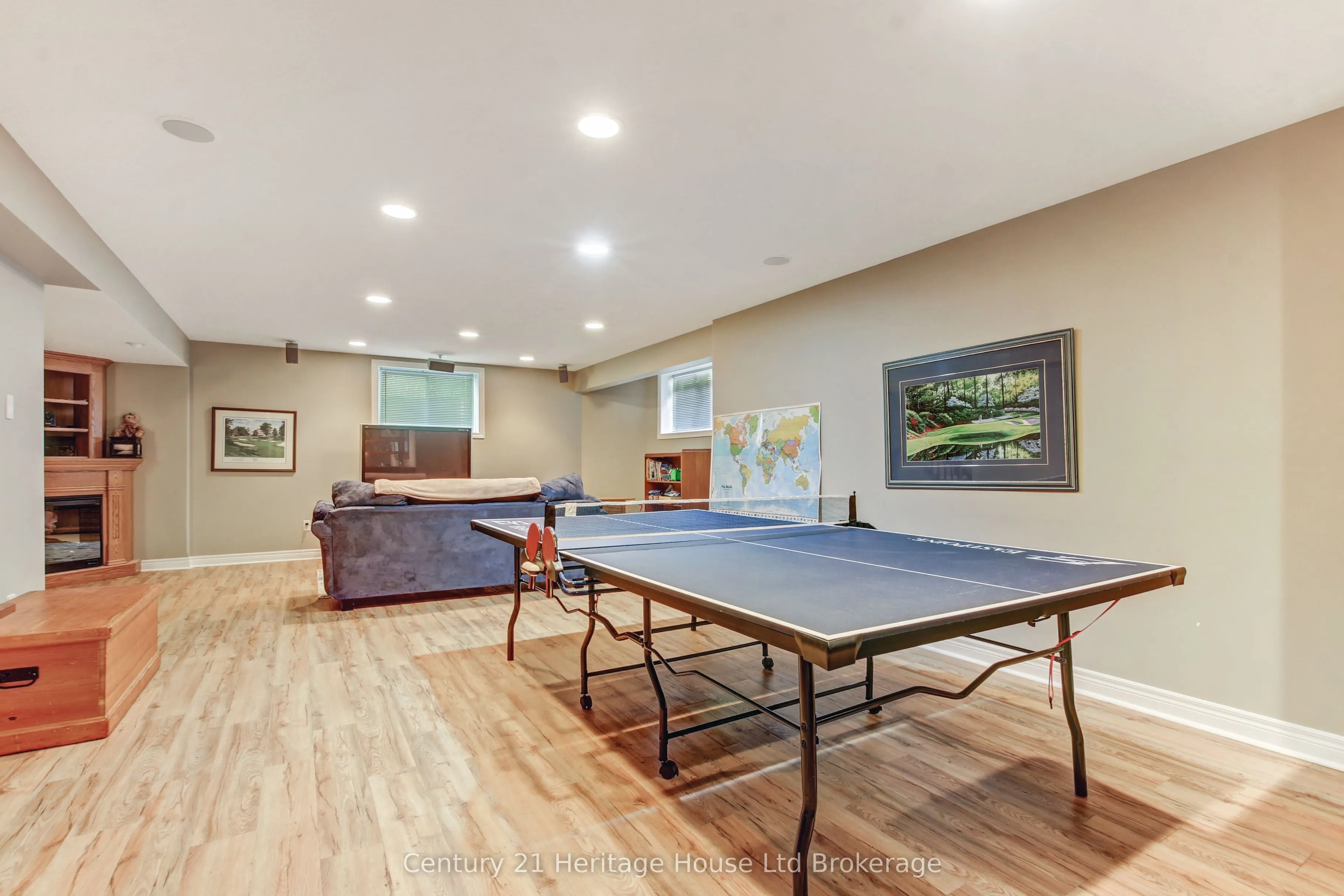 596 Lakeview Drive