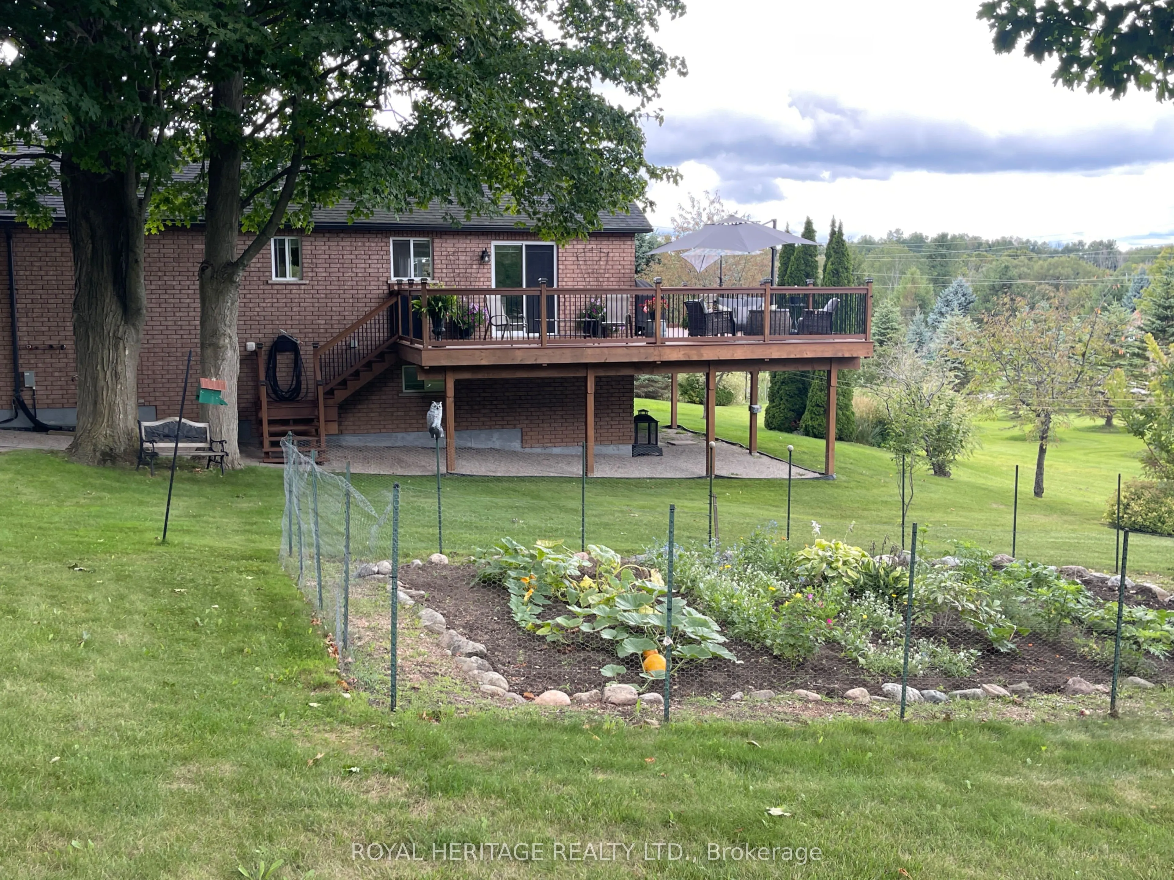 115 St Marys Court N