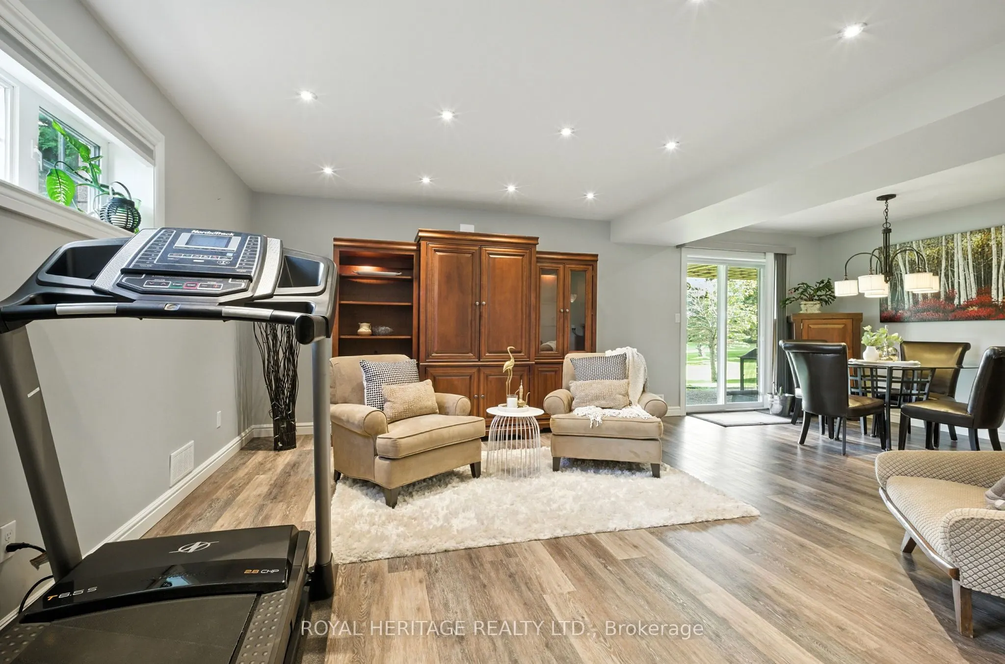 115 St Marys Court N