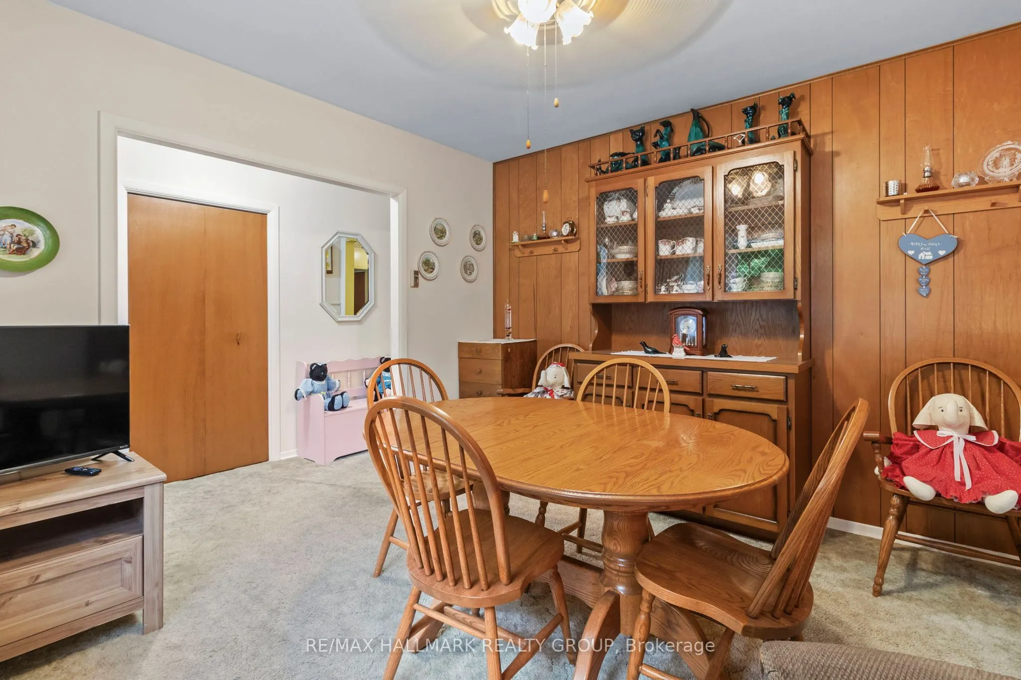 5542 Algonquin Road