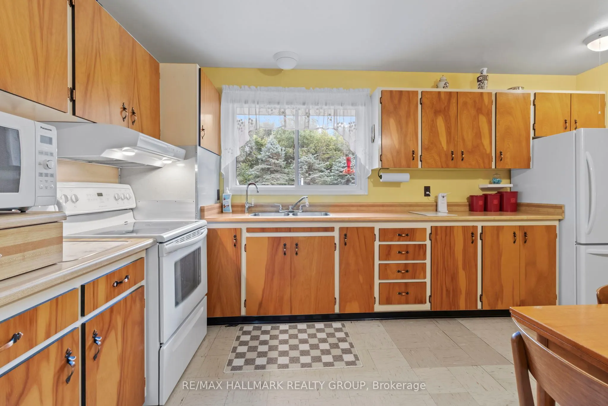 5542 Algonquin Road