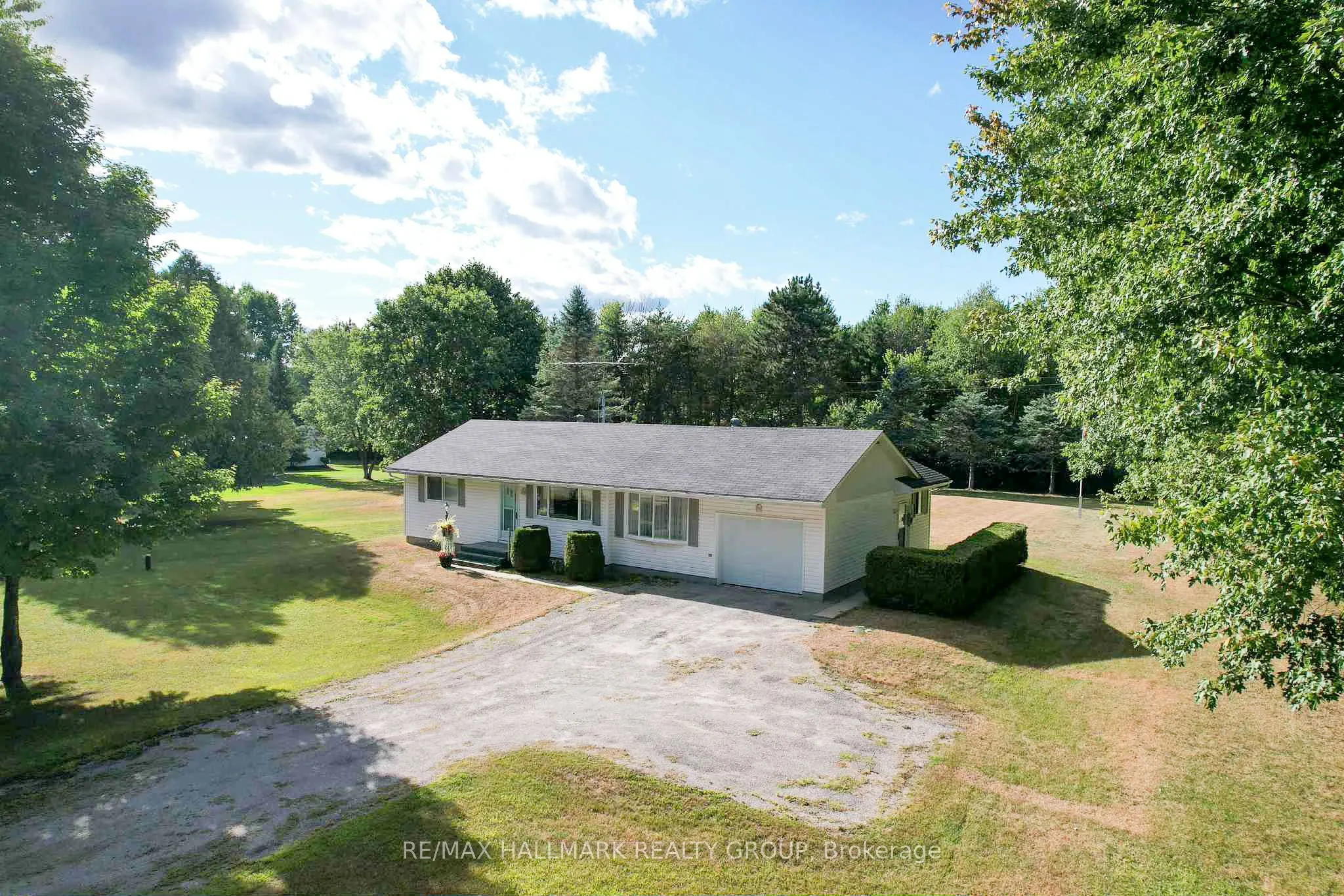 5542 Algonquin Road