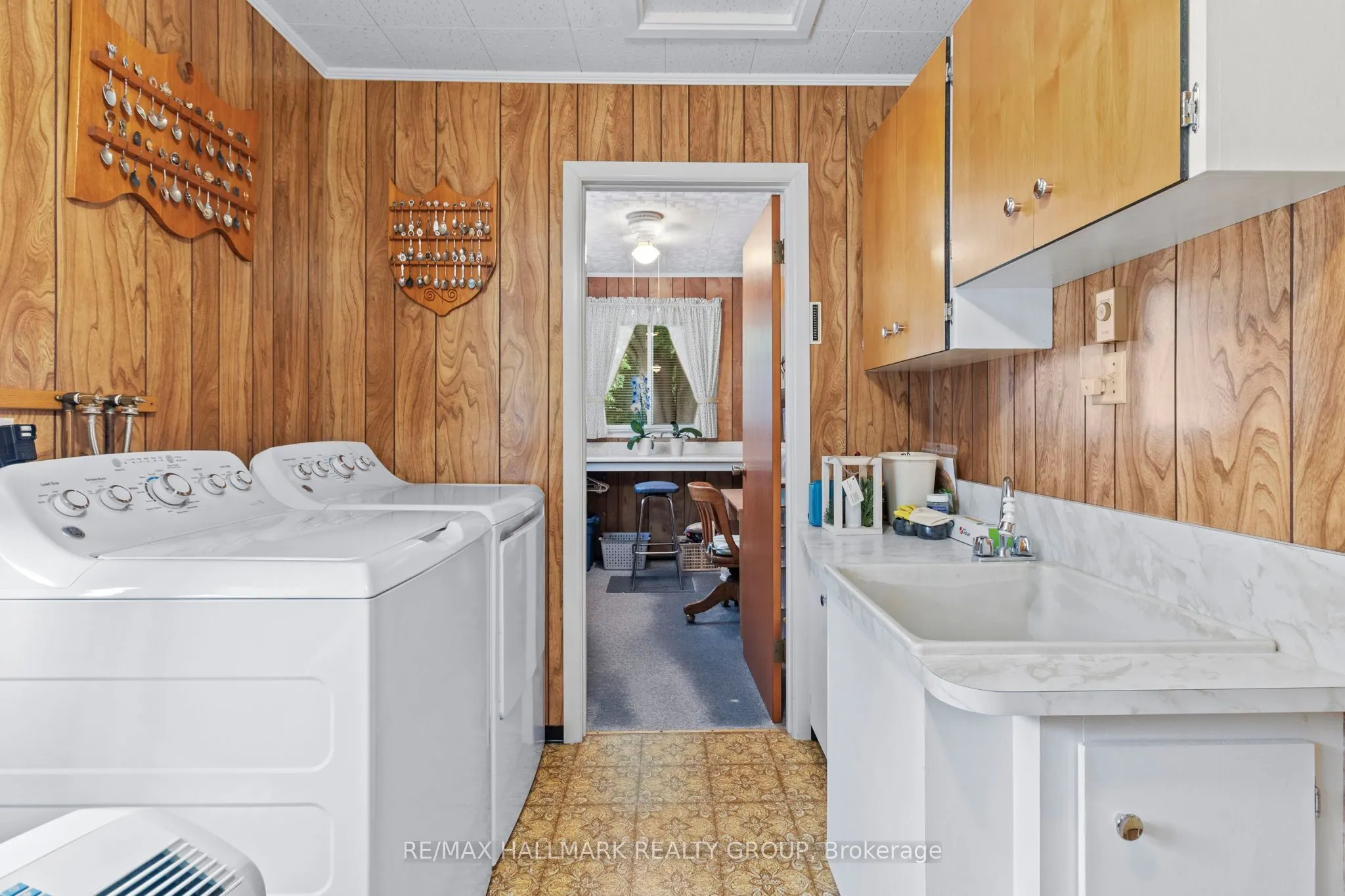 5542 Algonquin Road