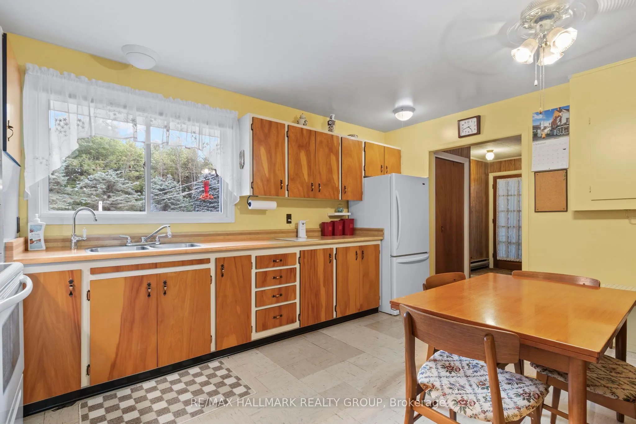 5542 Algonquin Road