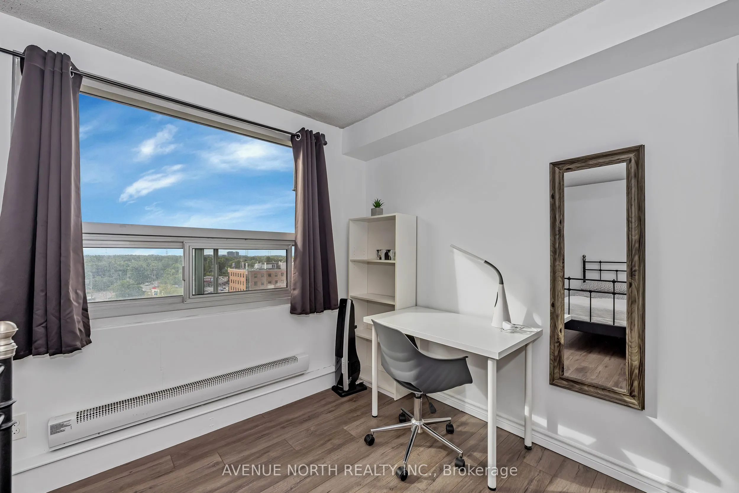 1380 Prince Of Wales Drive, #808