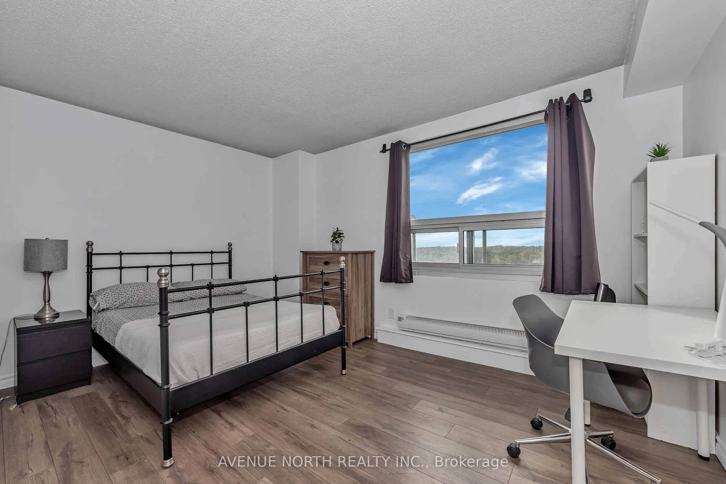 1380 Prince Of Wales Drive, #808