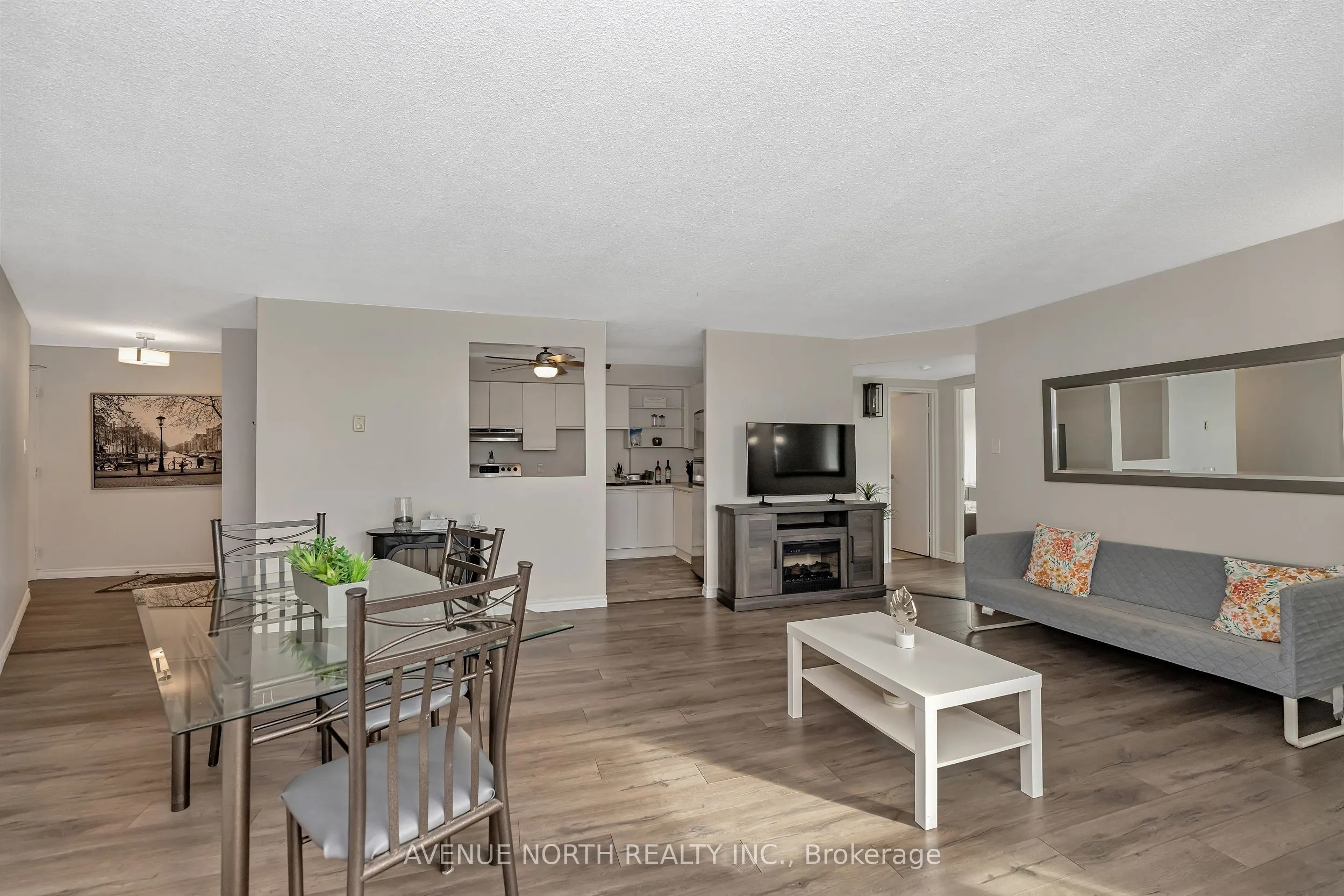 1380 Prince Of Wales Drive, #808