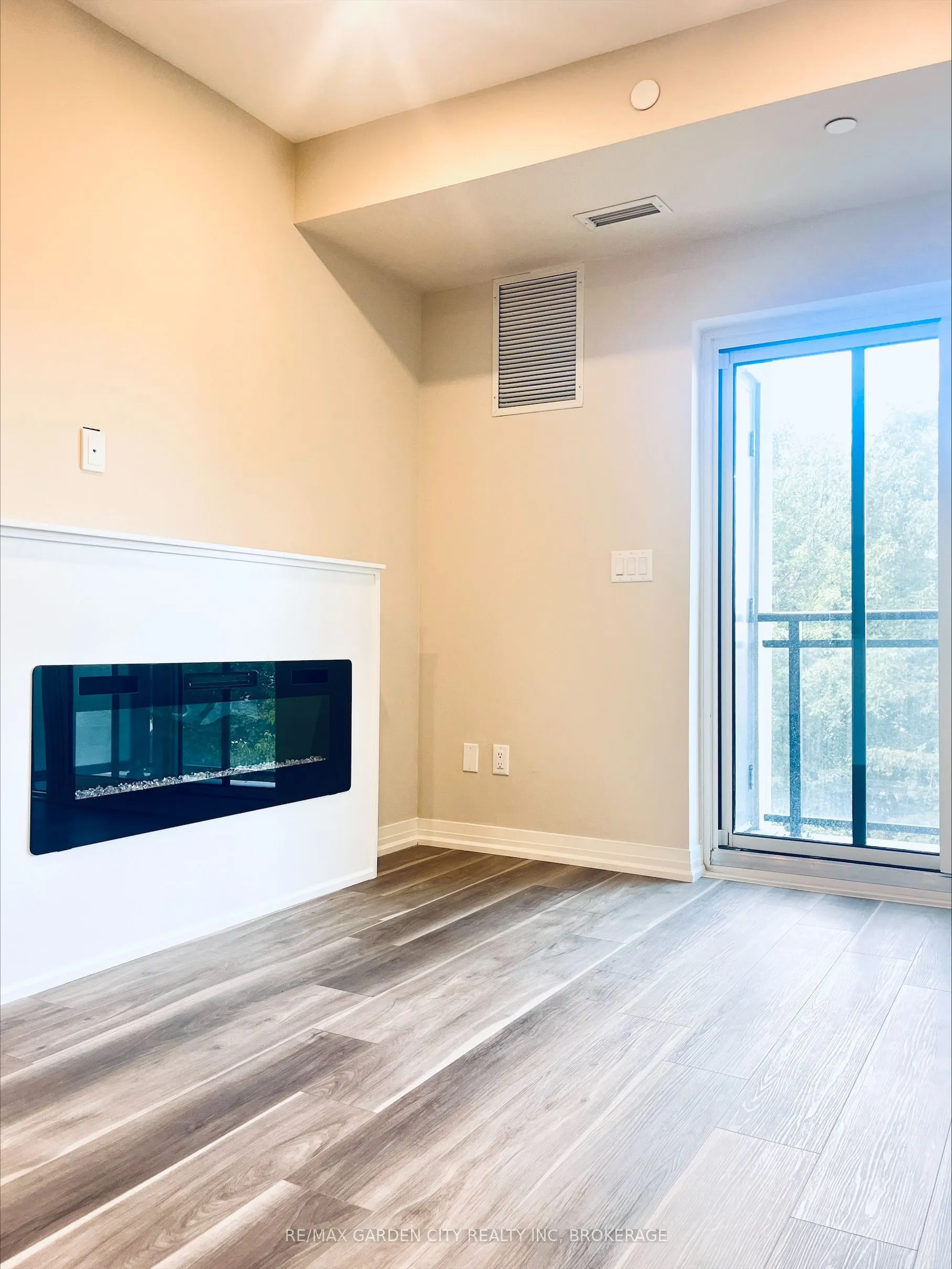 50 Herrick Avenue, #334