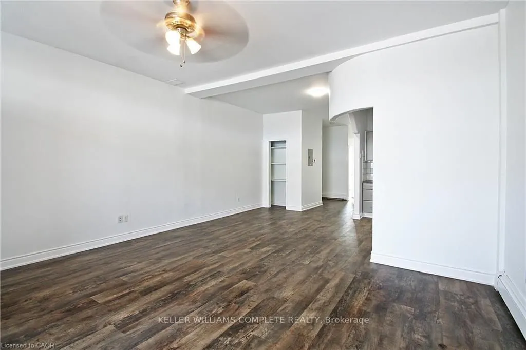 590 Main Street E, #4