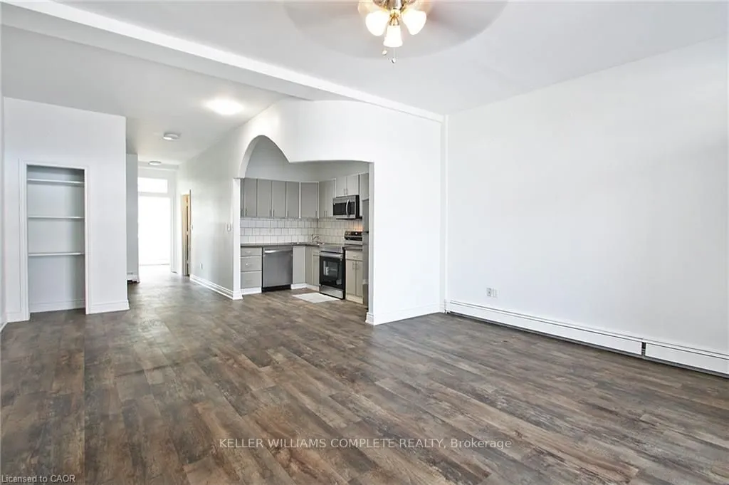 590 Main Street E, #4
