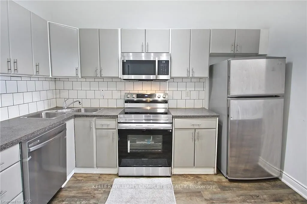 590 Main Street E, #4