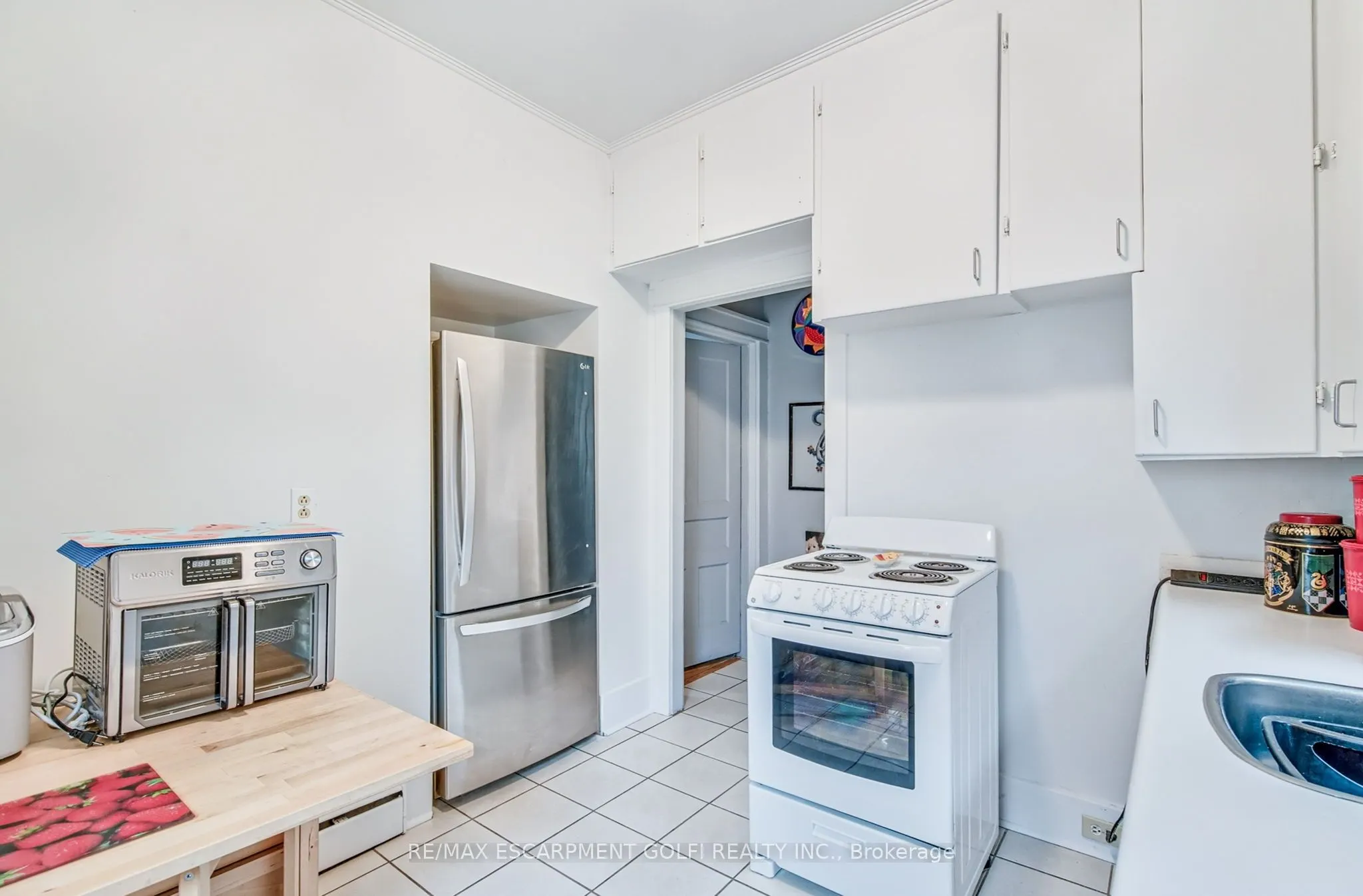 93 EAST 23RD Street
