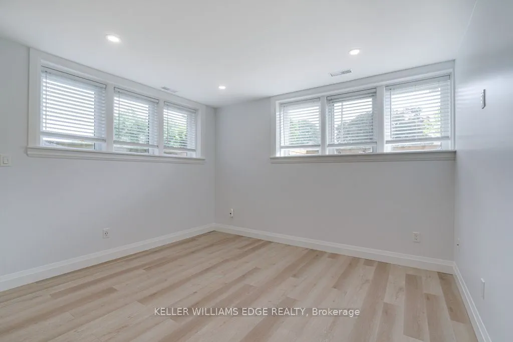 225 Bruce Street, #1
