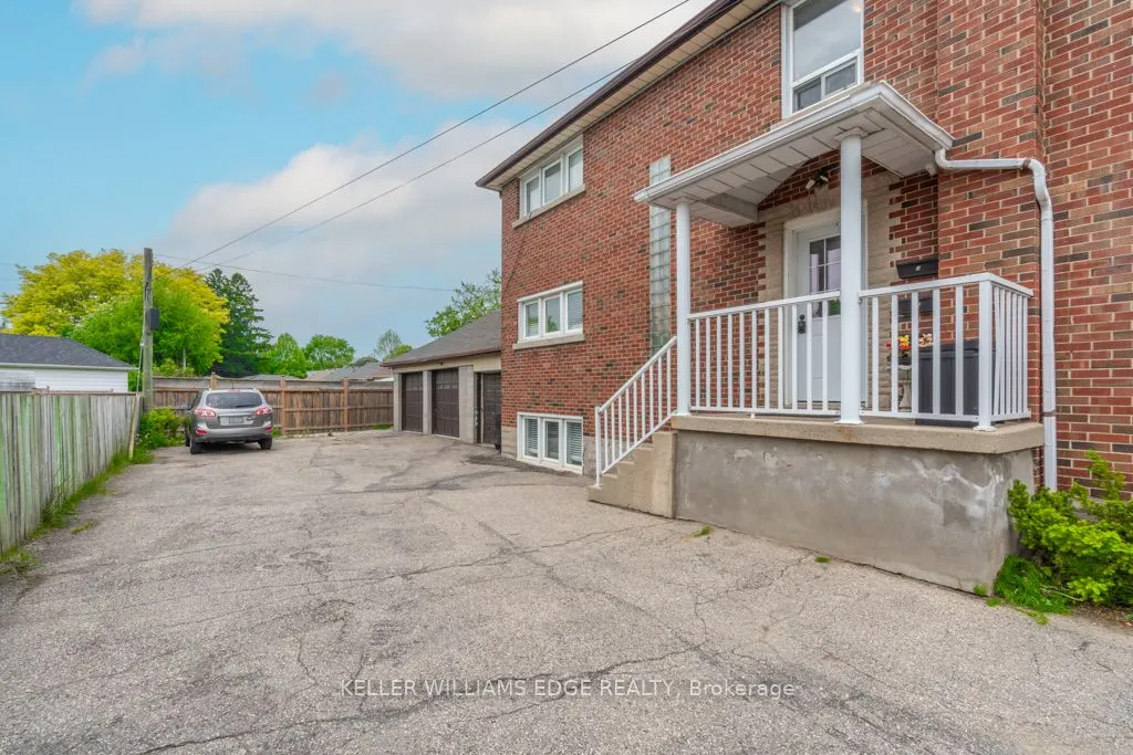 225 Bruce Street, #1