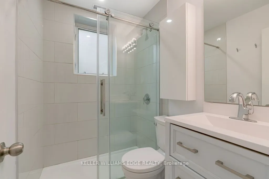 225 Bruce Street, #1