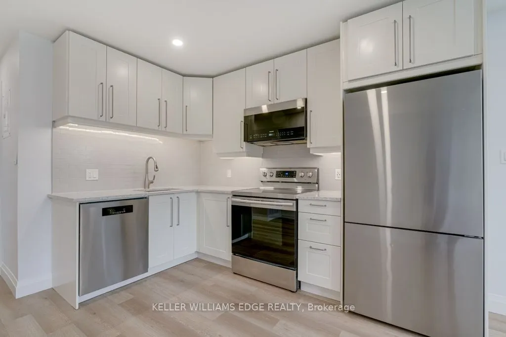 225 Bruce Street, #1