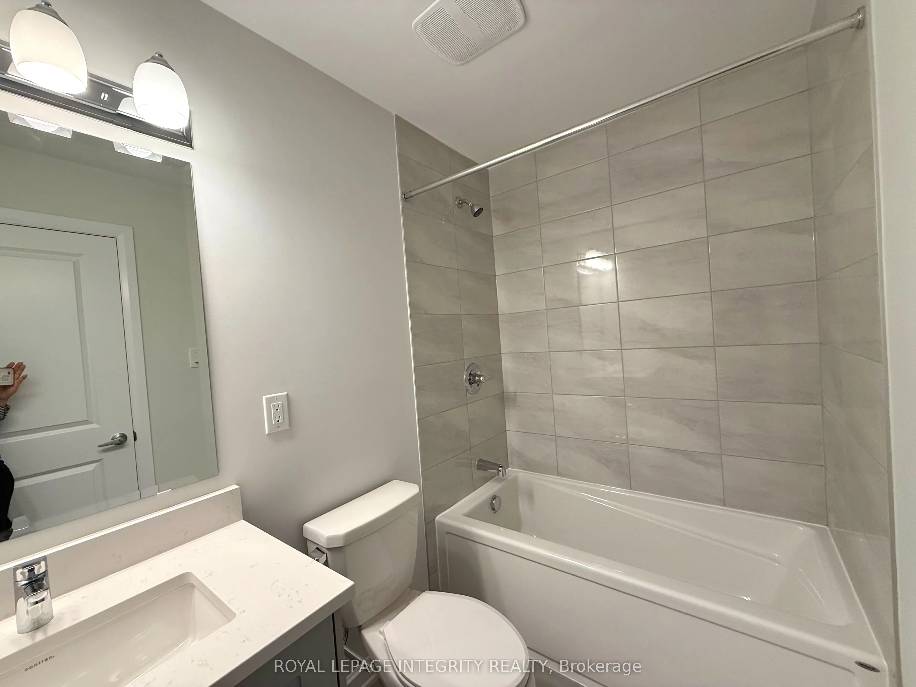 727 Arcadian Private