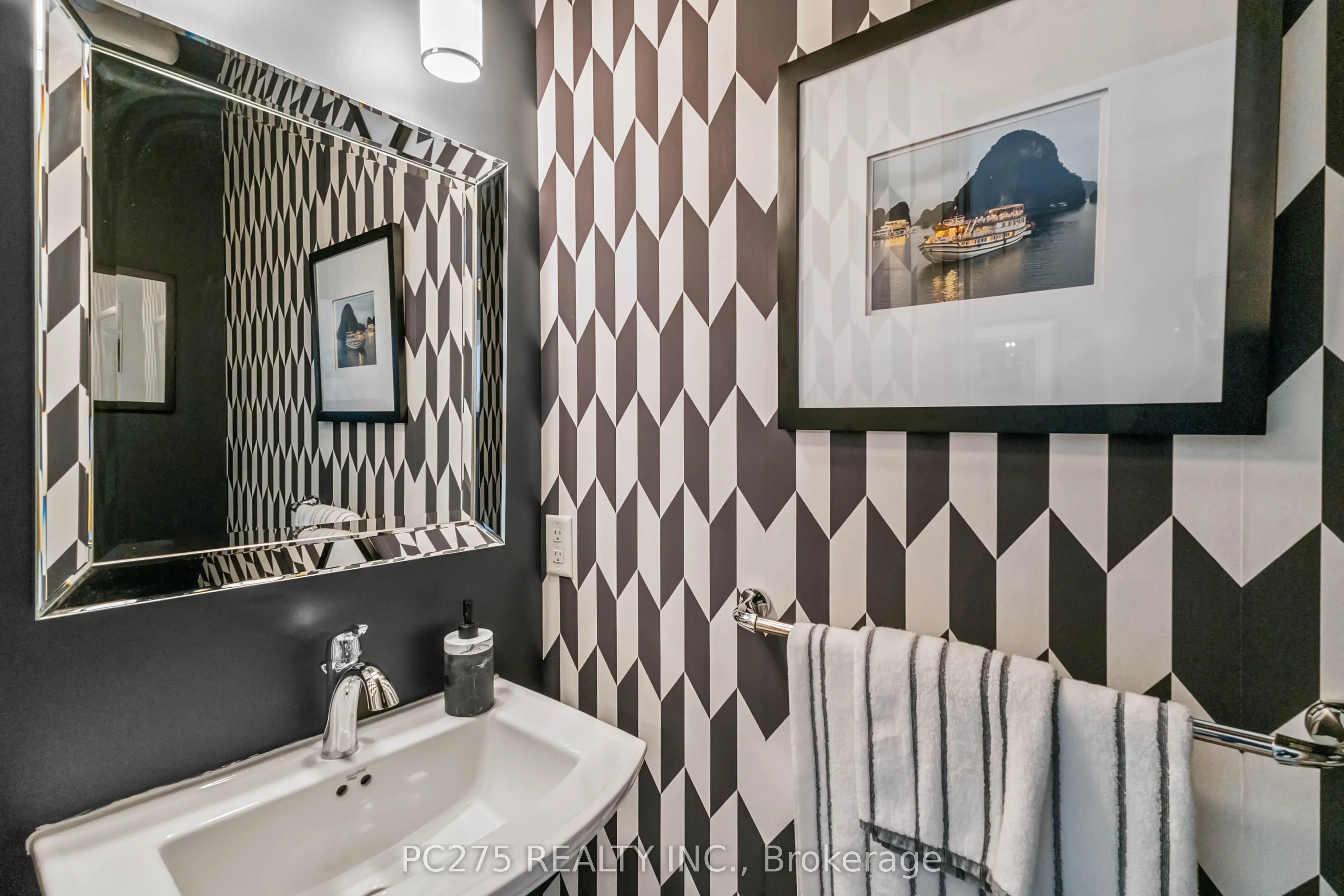 1040 Coronation Drive, #15