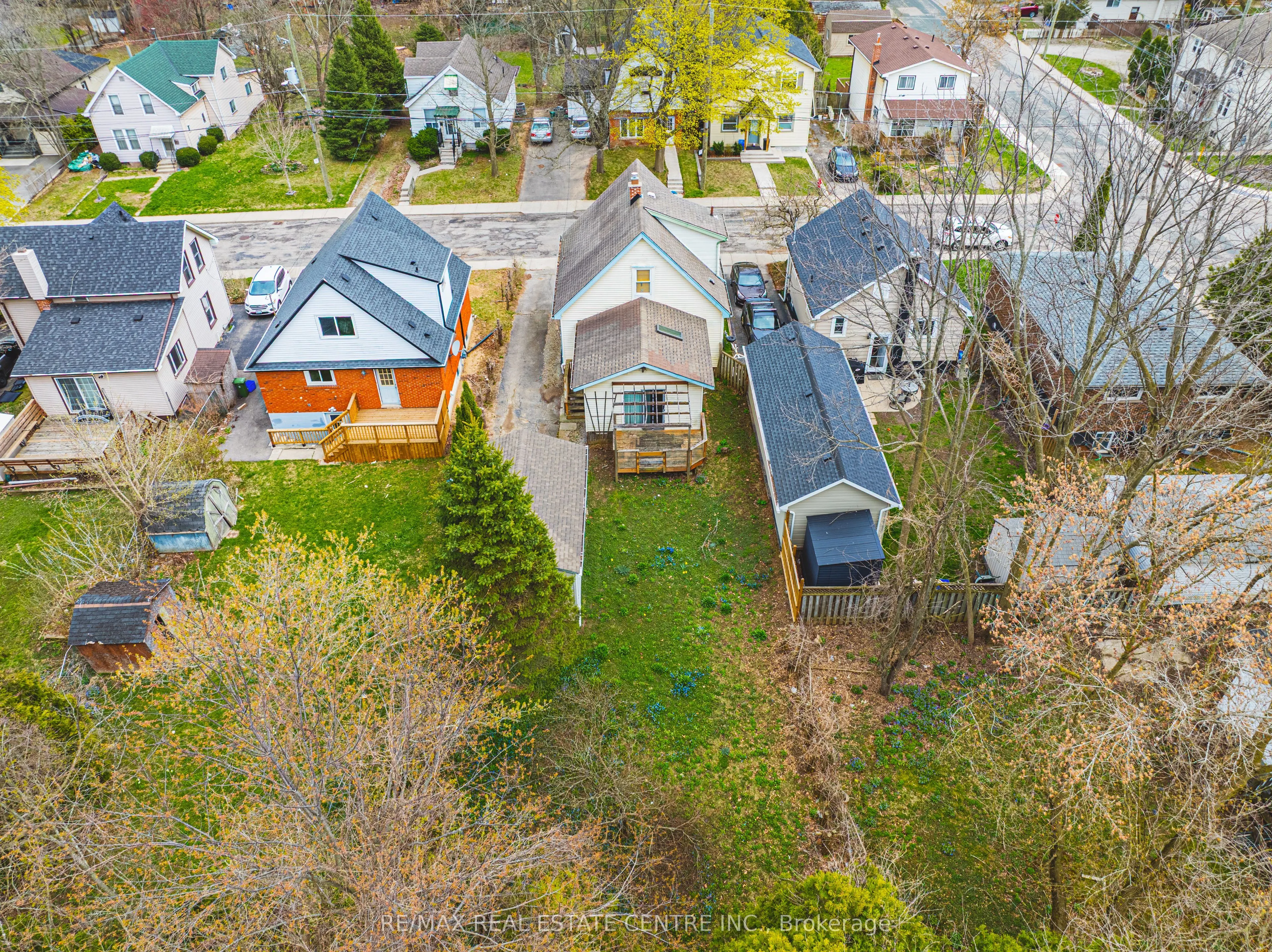 70 Hillview Street