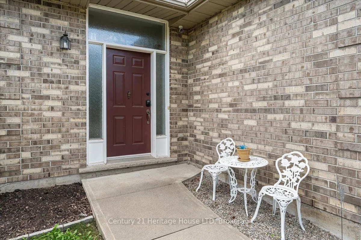 125 Gretel Place