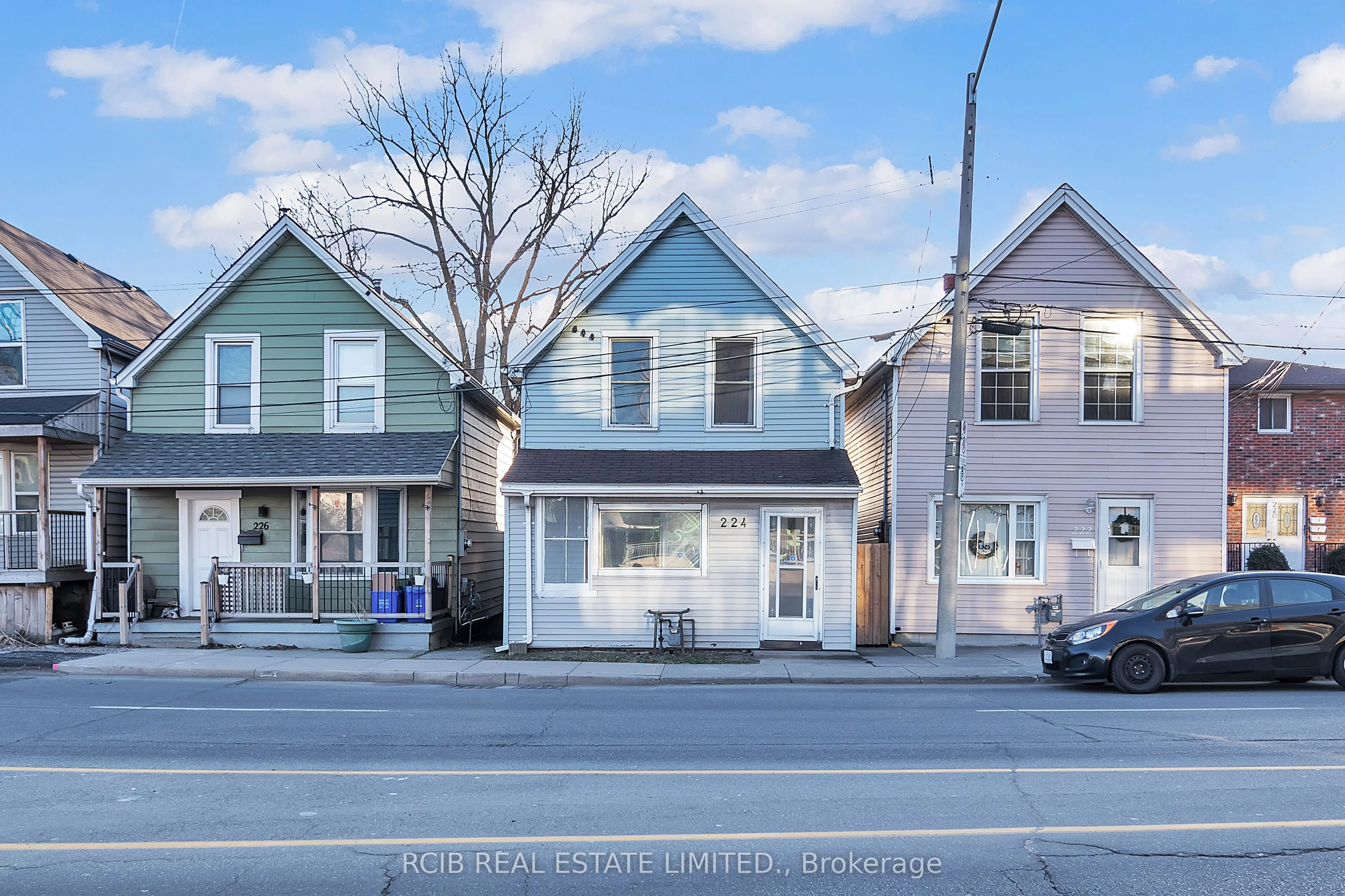 224 Burlington Street E