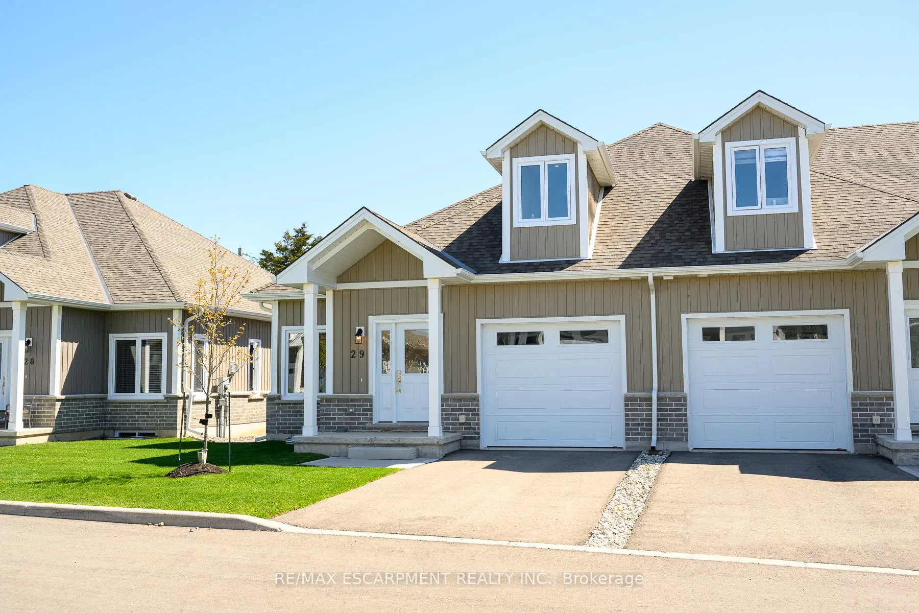 744 Nelson Street, #29