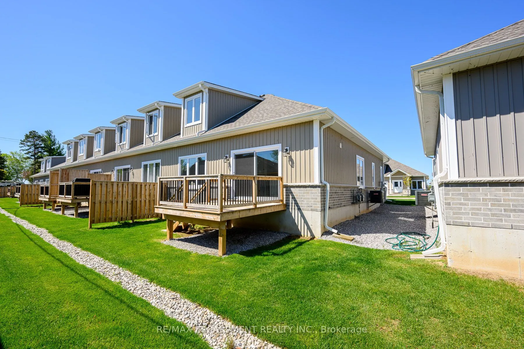 744 Nelson Street, #29