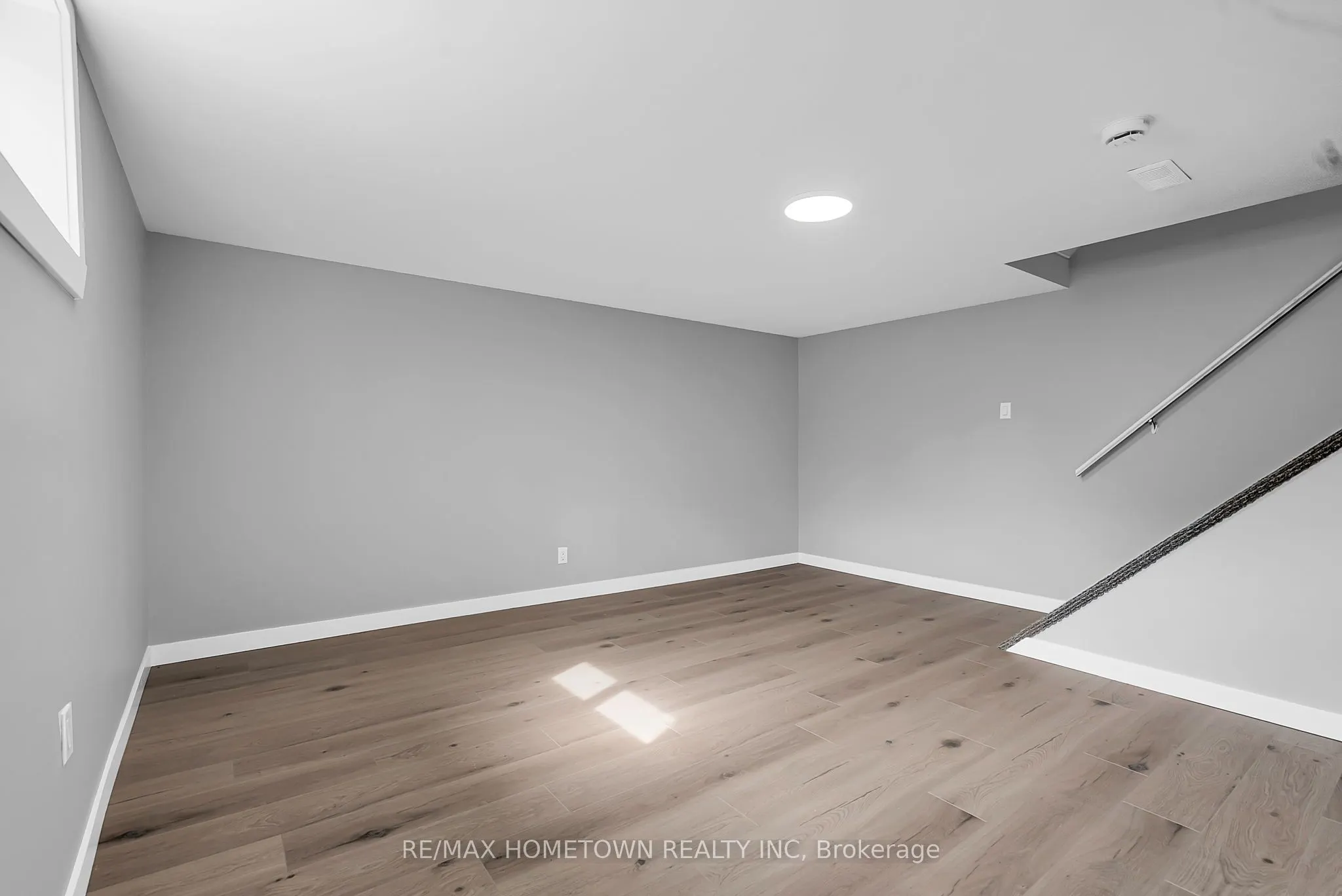 35 Hustler Crescent