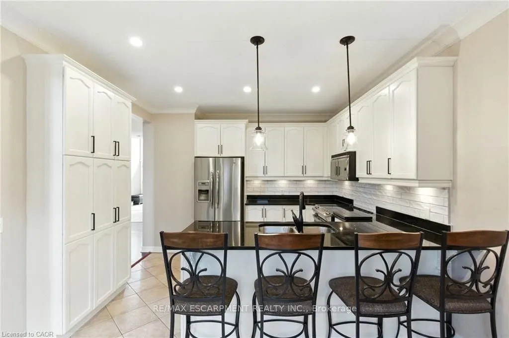 11 Silverspring Crescent
