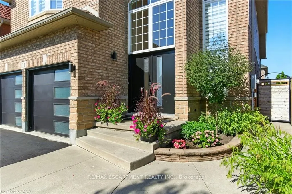 11 Silverspring Crescent