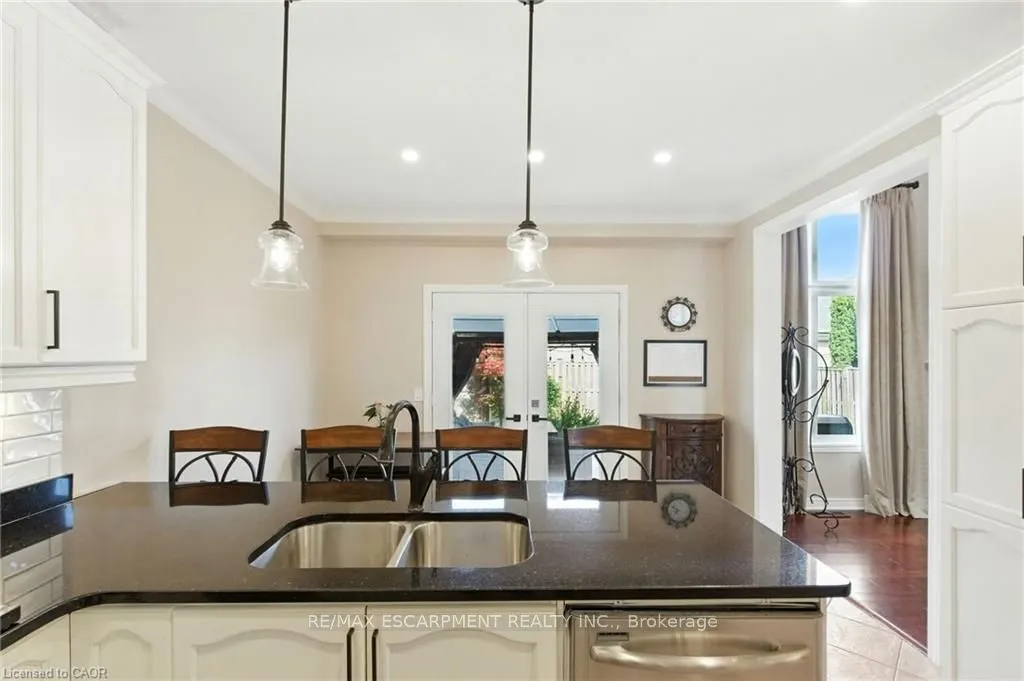 11 Silverspring Crescent