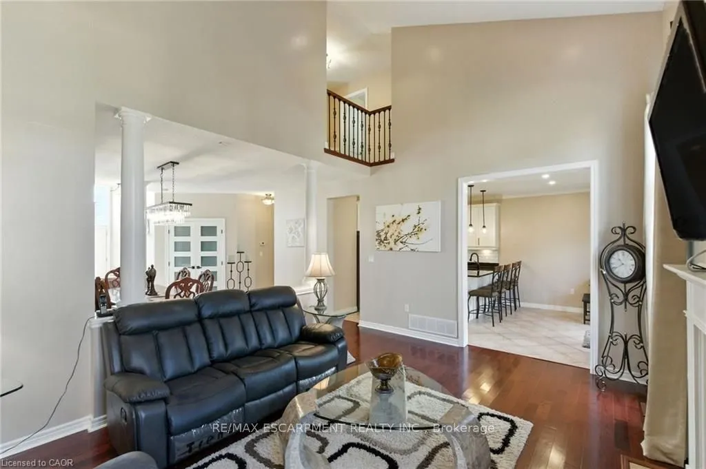 11 Silverspring Crescent