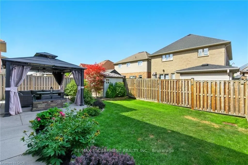 11 Silverspring Crescent
