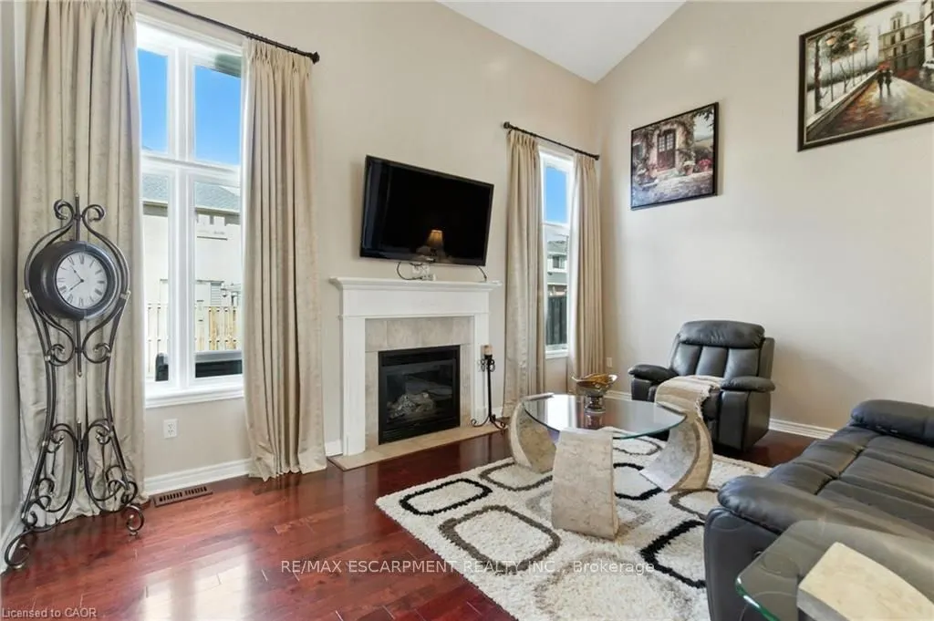 11 Silverspring Crescent