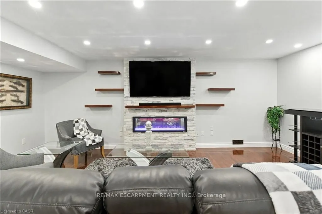 11 Silverspring Crescent
