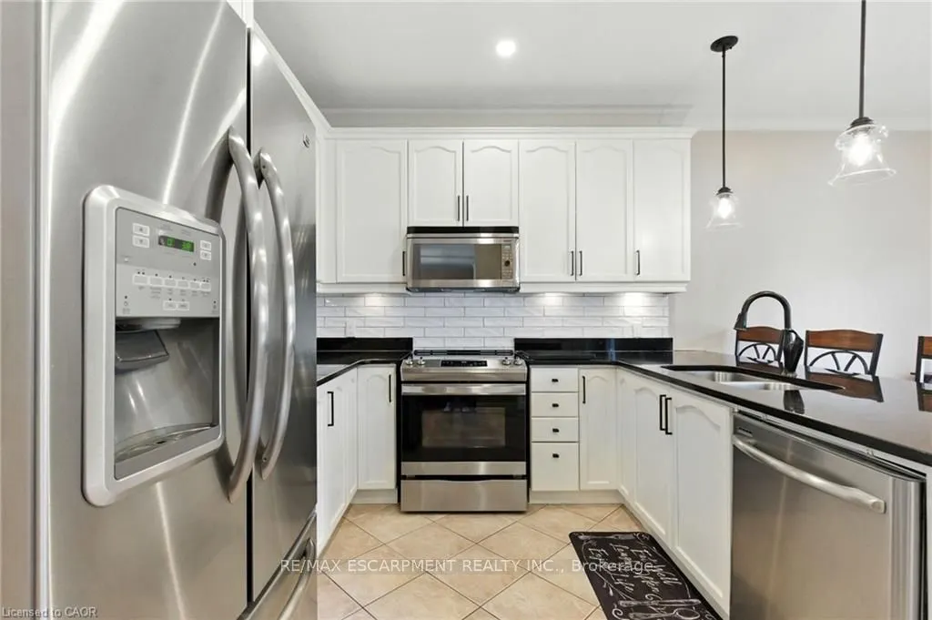 11 Silverspring Crescent