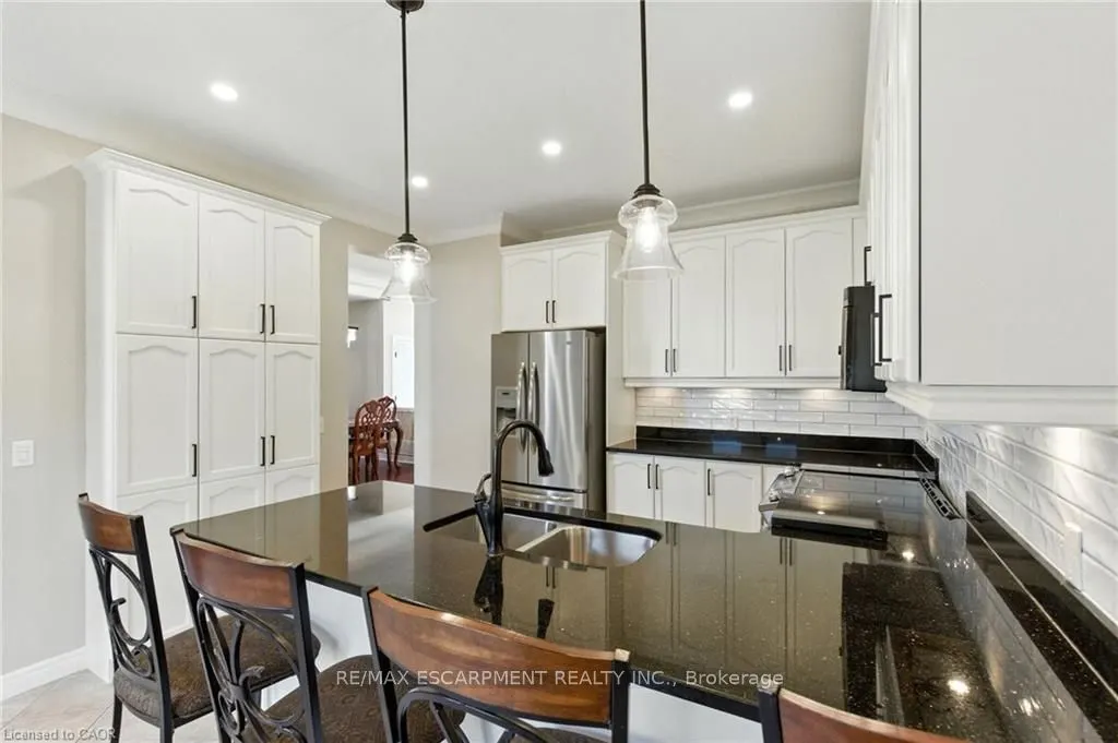 11 Silverspring Crescent