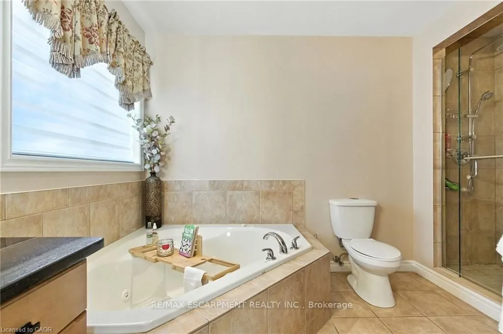 11 Silverspring Crescent